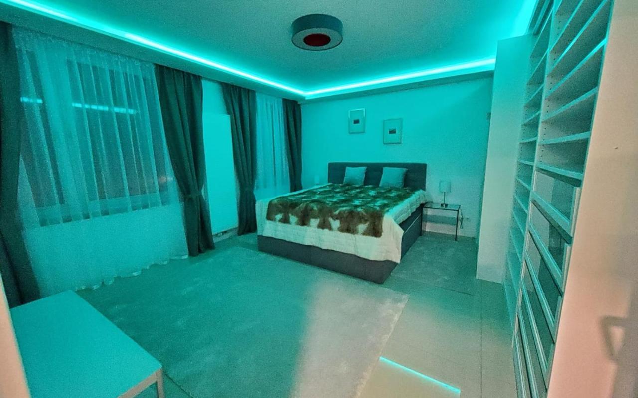 3 Zimmer Wohnung - Keine Party Wohnung ! 6 Personen ดุสเซลดอร์ฟ ภายนอก รูปภาพ